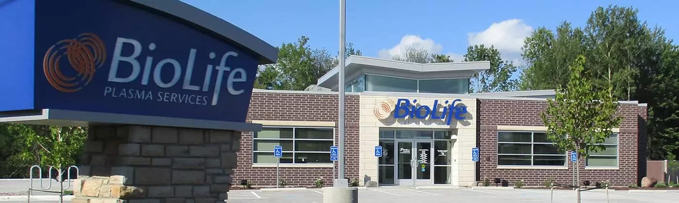 Edificio del Centro de Plasma de BioLife en Forestville,